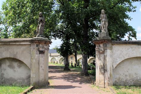 Tor Zur Abteilung Des Stadtfriedhofs St Maximi In Merseburg Bei