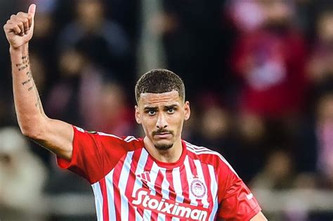 Olympiacos na frente por David Carmo mas concorrência forte