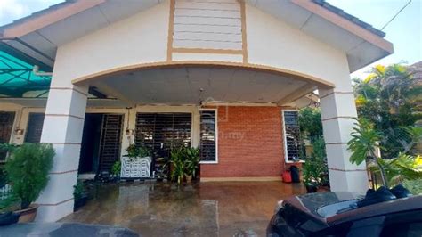 Rumah Semi D Setingkat Zon Kenanga Ambangan Height Utk Dijual House