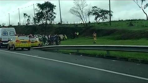 Vídeo Romeiro ciclista morre e quatro ficam feridos em atropelamento