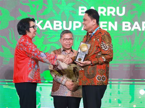 Barru Kembali Bersinar Dengan Raihan Penghargaan Adipura Kategori Kota