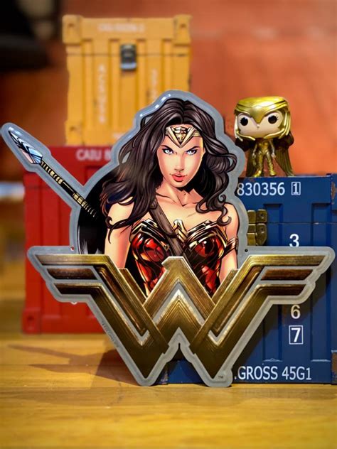 Placa Decorativa Mulher Maravilha Wonder Woman Urban Toyshow Tudo