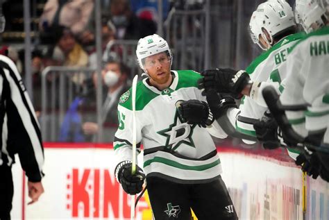 Joe Pavelski and the Dallas Stars have agreed to a one-year contract ...