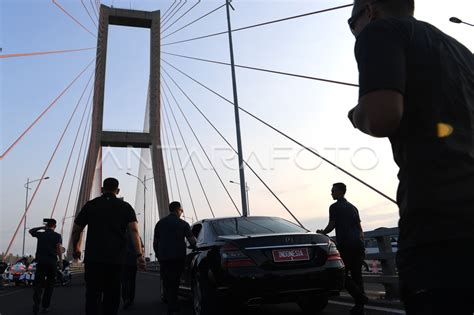 PEMBEBASAN TARIF TOL JEMBATAN SURAMADU ANTARA Foto