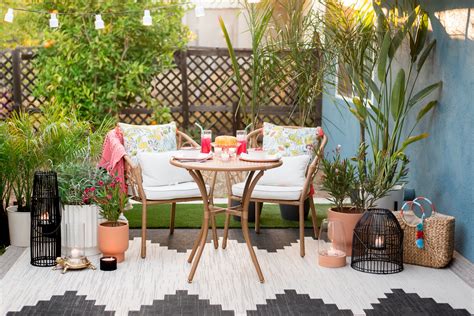 outdoor seating ideas perfect  warm weather garden seating