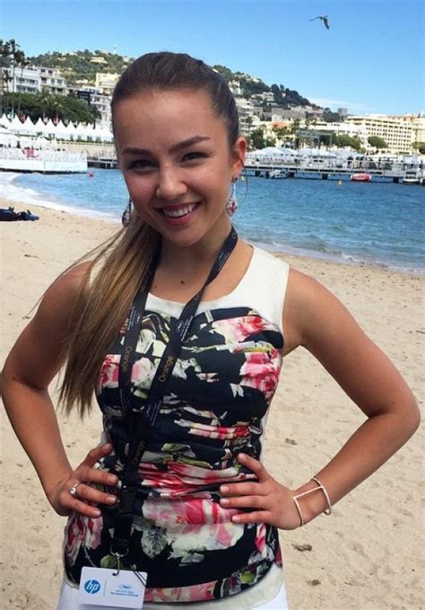 6 Hot Sexy Lexi Ainsworth Bikini Pics