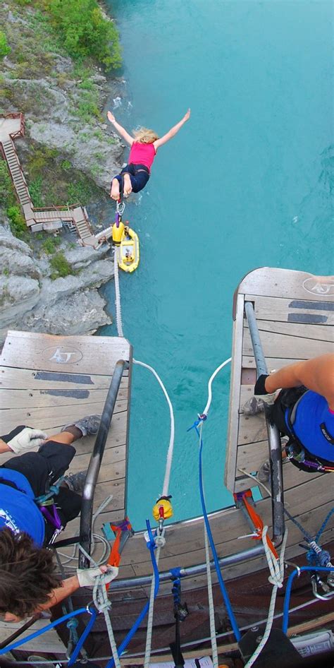 The Kawarau Bridge Bungy Near Queenstown The Worlds First Commercial