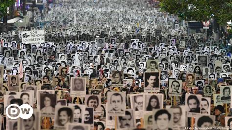 Uruguay Masiva Movilizaci N Por Justicia Para Las Y Los Desaparecidos