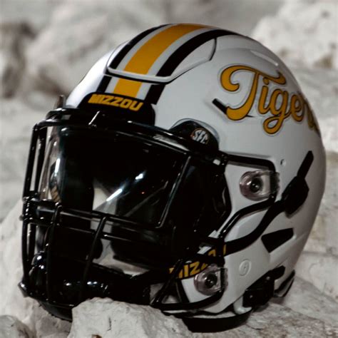 MIssouri - HELMET HISTORY