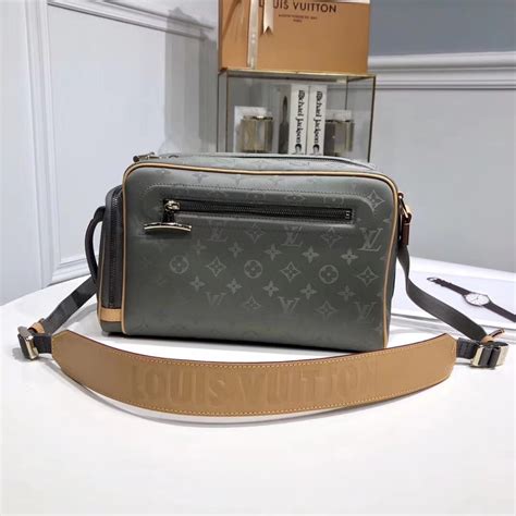 Louis Vuitton Monogram Titanium Camera Bag M43884 22900