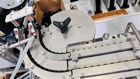 bowl feeders  feed  orientate caps rna automation
