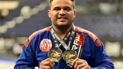 Atleta Do Am Rica Conquista Dois Ouro Em Grand Slam