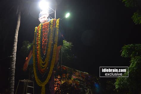 Srimanthudu Hungama At Mallikarjuana Theatre Kukatpally Hyderabad