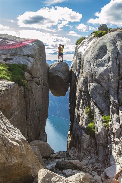 Kjeragbolten Norwegen - Kjeragbolten Felsen In Norwegen Die ...