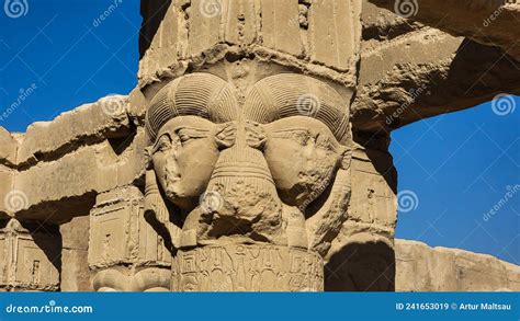 Templo De Dendera O Templo De Hathor Egipto Dendera Denderah Es Una