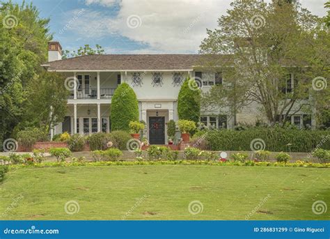 Residential Mansion And Grounds In San Marino California Stock Image