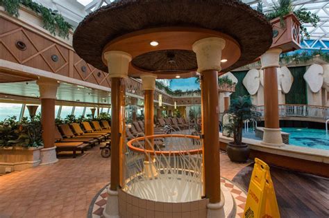 Solarium on Royal Caribbean Radiance of the Seas Cruise Ship - Cruise ...