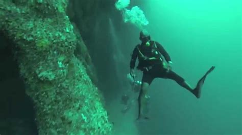 Blue Hole Belize Underwater