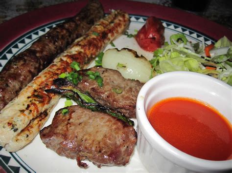 ミックスカバブ | 説明会帰りにみんなでレバノン料理屋に行った。日本でレバノン料理食べるのは初めてかも。まぁトルコ料理と… | Flickr