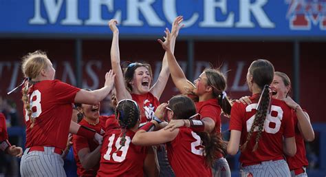 Lady Titans Softball Earns A Win Like No Other The Harrodsburg Herald