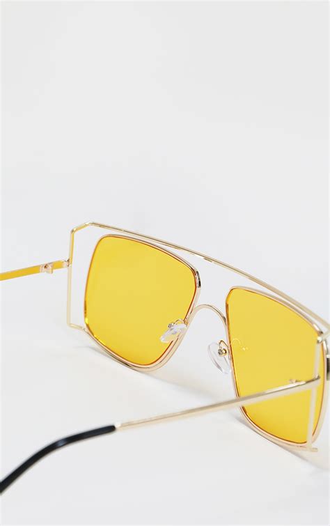 Clear Oversized Square Yellow Lens Sunglasses Prettylittlething Ca