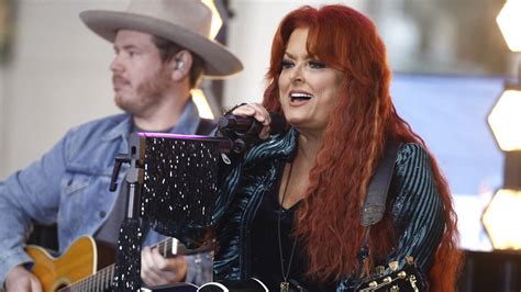 How Performing Helps Wynonna Judd Cope With Mother Naomis Tragic Death