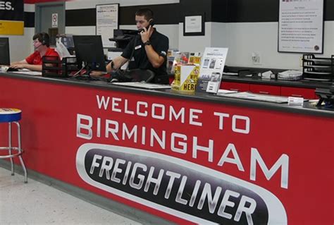 OEM vs. Aftermarket Parts For A Semi-Truck | Birmingham Freightliner