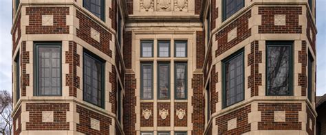 Wilshire Apartments — Historic Detroit