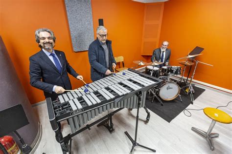 Scuole Paolini E Domenicucci Nuove Aule E Laboratori Musicali Per Il