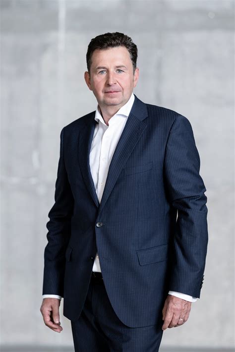 We live the stories of our companies - Jet Investment