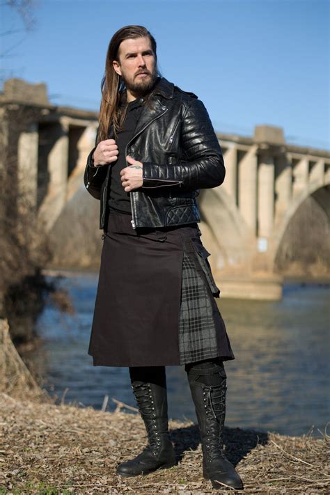 Pin By Venus And Mars On Mens Gothic Kilts Kilt Outfits Kilt Big Men