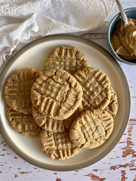 Grandma's Peanut Butter Cookies (soft and chewy) — Food With Tay