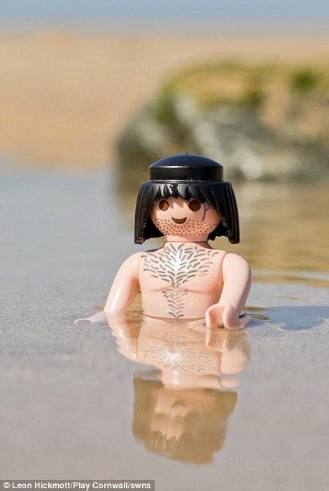 Fan Recreates Poldark With Playmobil Figures Daily Mail Online