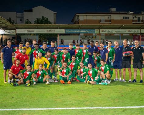 El Alcoyano Se Lleva El Trofeo Del Vino Ante Un Buen Yeclano