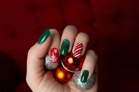 12 Christmas Nail Designs To Elevate Your Holiday Look EĞİtİm KÜltÜr