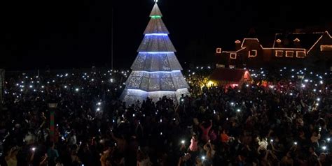 En Fotos Las Ciudades Del Pa S Se Iluminaron Con Los Rboles De