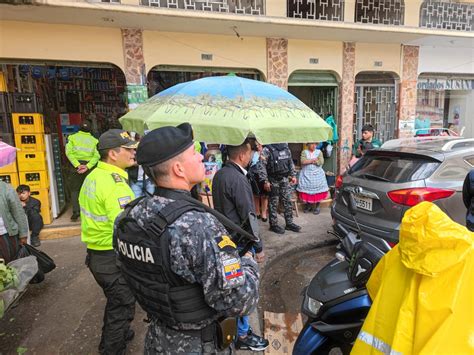 Policía Ecuador On Twitter 👮‍♂️🚔nuestras Unidades Conjuntamente Con