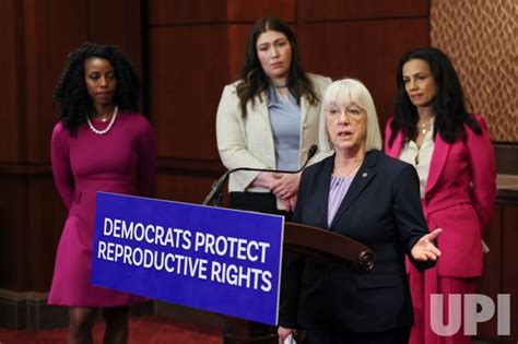 Photo Senate Democrats Hold Press Conference To HighLight Reproductive