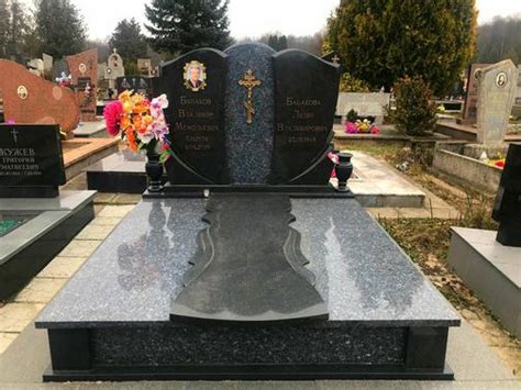 Гранитный памятник в Гродно: купить недорого, цены, фото, изготовление ...