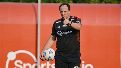 Tricolor Faz último Treino Antes Do Choque Rei Em Dia De Reunião Com A