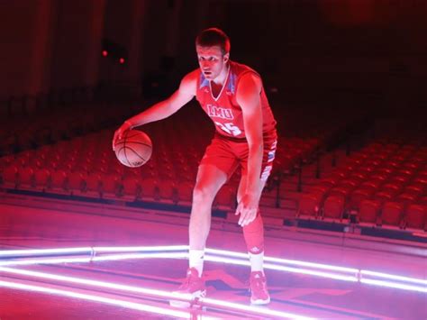 Втора грешна стъпка за Иван Алипиев и Лойола отвъд океана