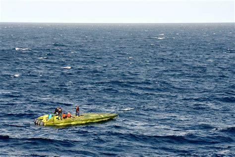 Boarding Team Members From The Coast Guard Cutter Bertholf Nara