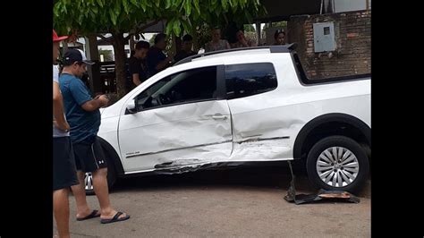 Acidente Condutora Perde Controle De Ve Culo E Bate Em Dois Carros