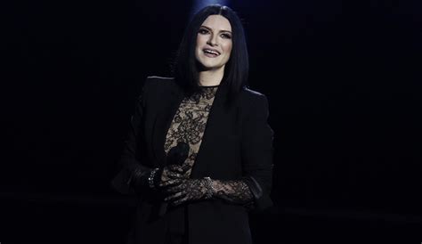 Laura Pausini Sorprende Tutti Annunciate Le Nuove Date Del Tour