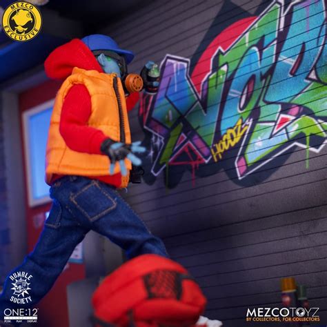 One12 Collective Rumble Society Hoodz Vapor Mezco Toyz