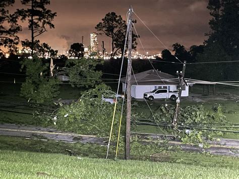 Nws Confirms Ef 1 Tornado Touched Down In Romeville Area