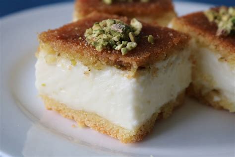 14 Delicious Lebanese Desserts - Flavorverse