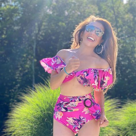 Thal A Alborota Las Redes Con Un Espectacular Bikini Fotos Thalia