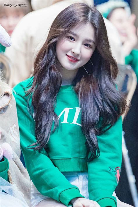 Nancy♡momoland♡nancyjewelmcdonie Nancy Momoland Cute Girl Pic