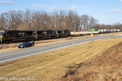 NS 9682 NS D9 44CW 9682 Trails On The NS 211 26 At Blandon Flickr